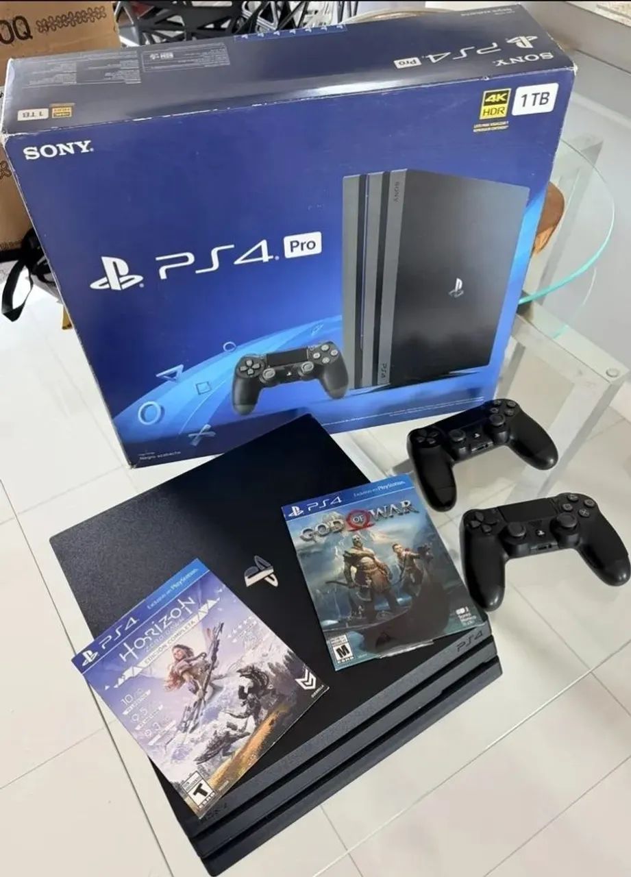 みほ　PS4 pro PS4 PRO - Consoles de Vídeo Game - Laranjal, São Gonçalo