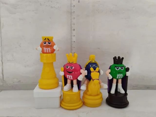 4 peças de xadrez MM's