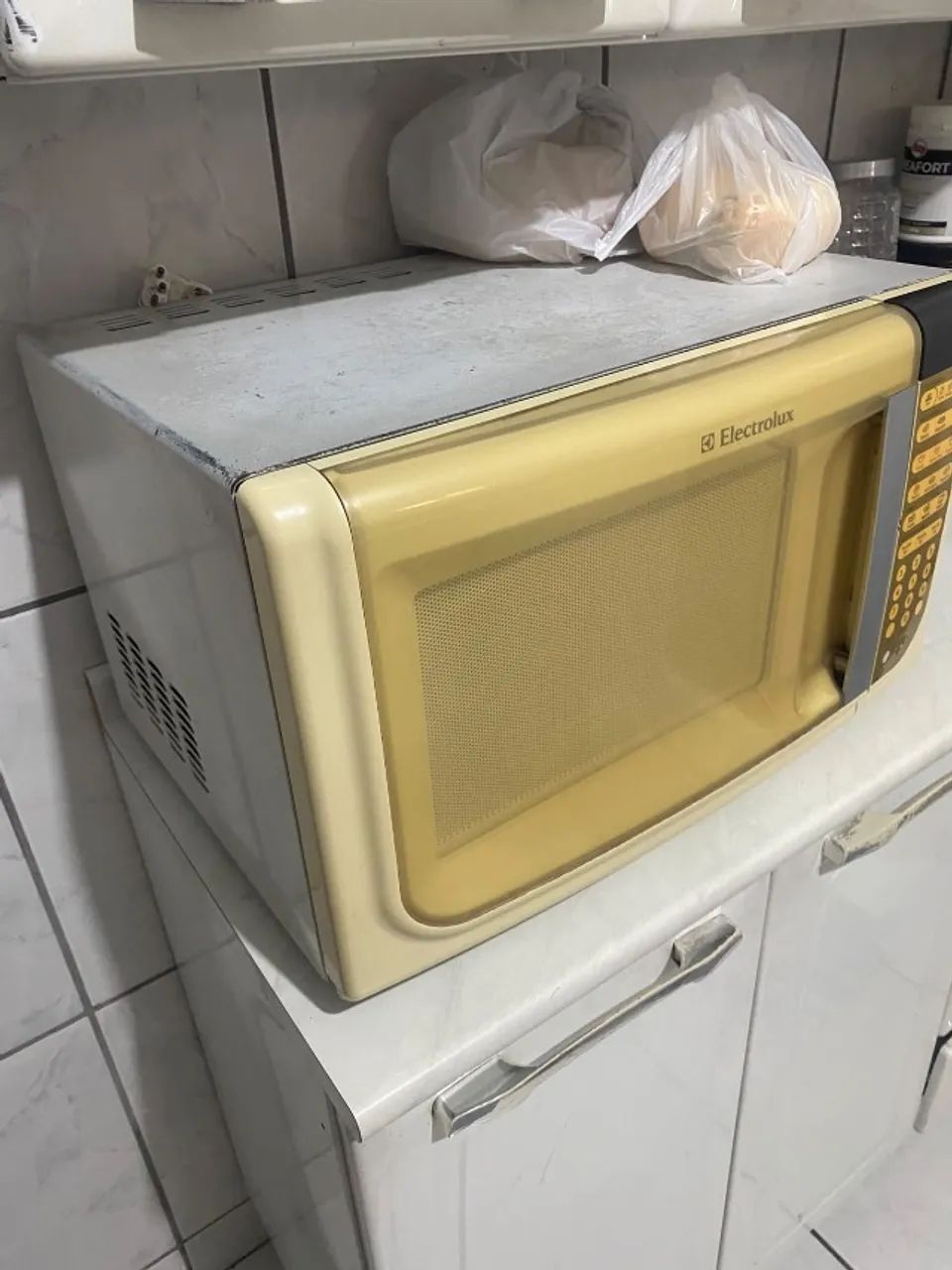 Microondas Electrolux 31L (Com defeito) - Foto 2