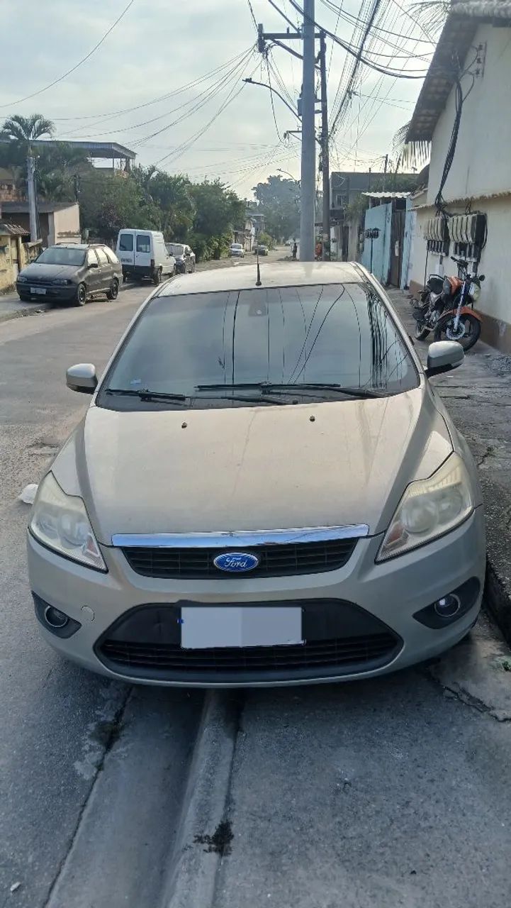 Ford Focus Focus Sedan 2.0 16V/2.0 16V Flex 4p Aut. 2011