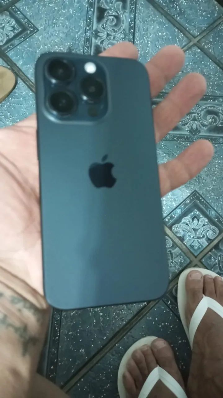 iPhone 15 pro 128 GB  - Foto 2