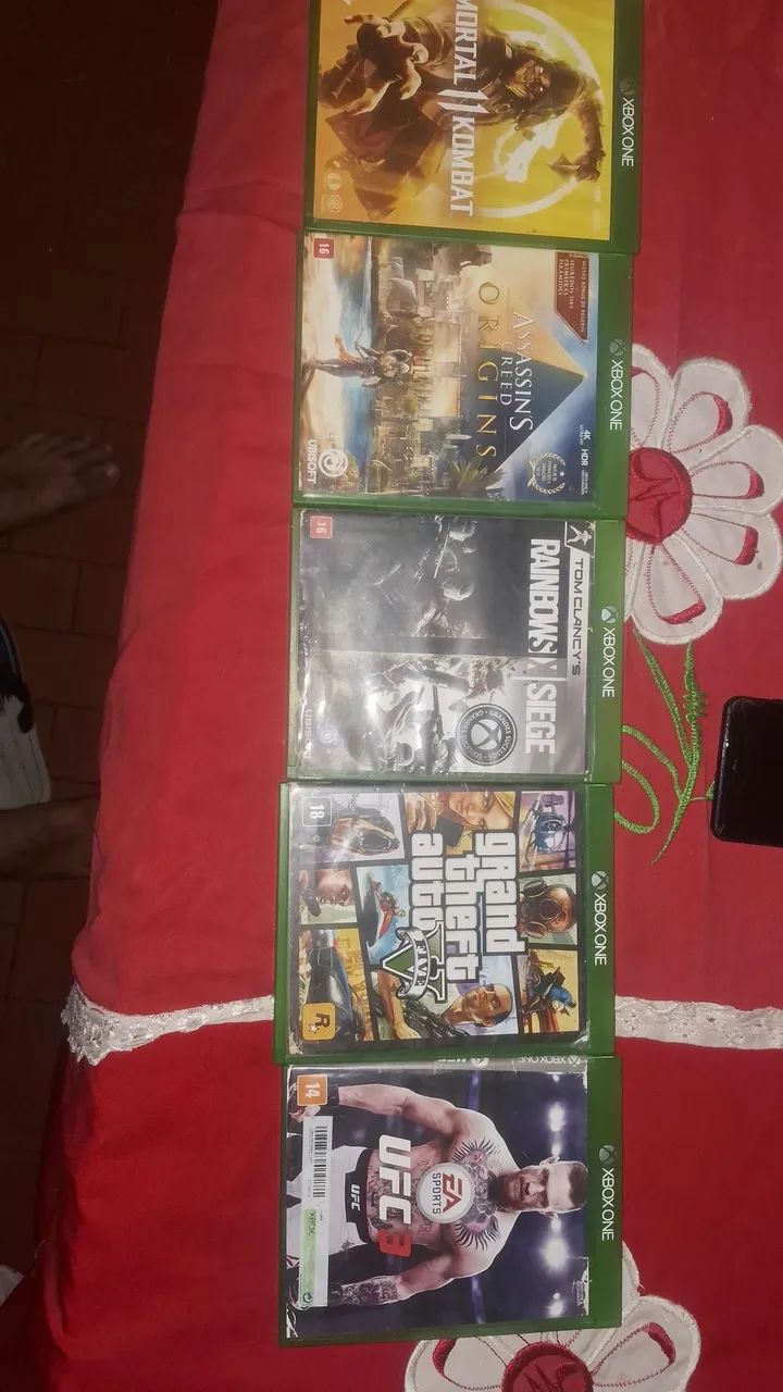 XBOX ONE X, COM 5 JOGOS!! 1TB - Foto 2