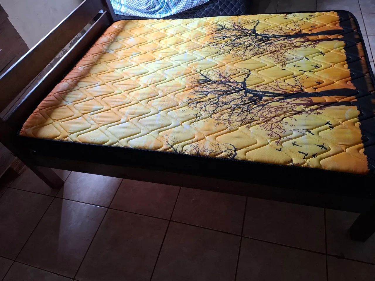Cama madeira mais colchão... - Foto 3