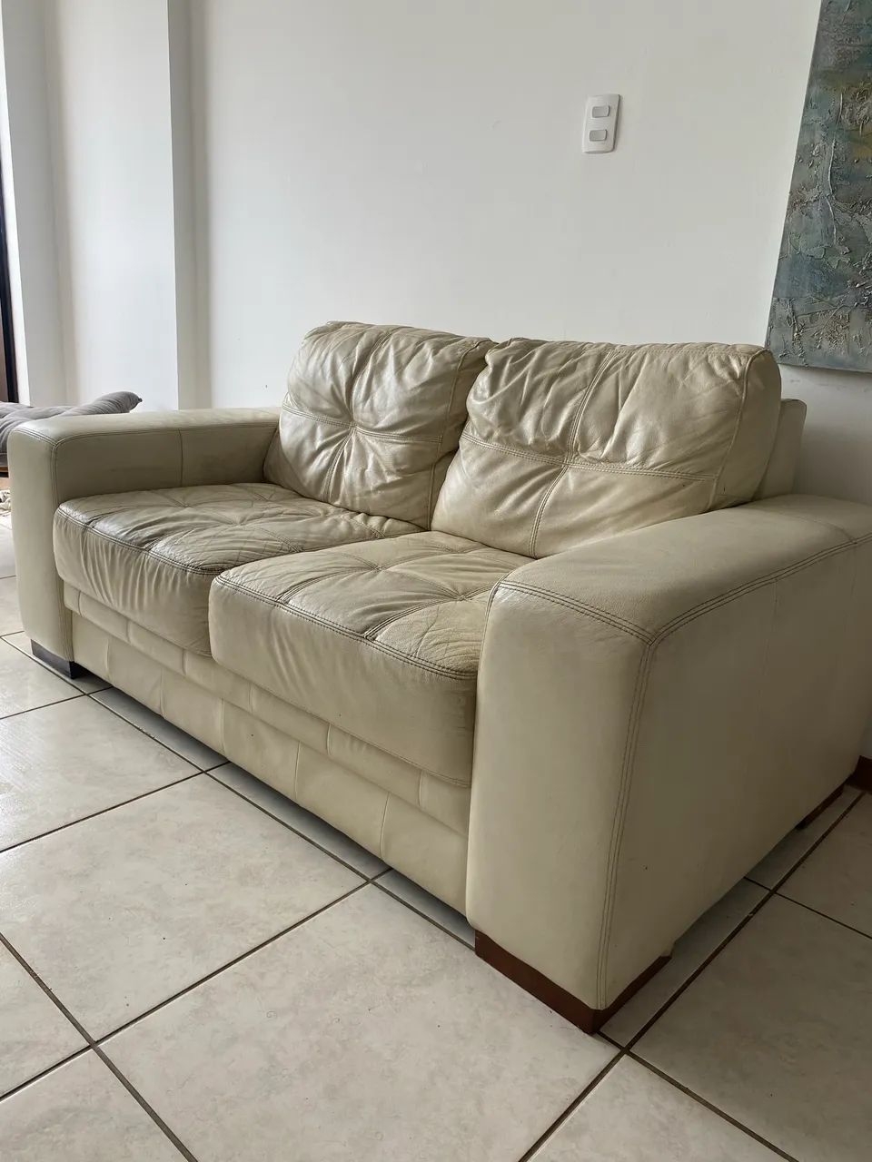 Sofá em couro 