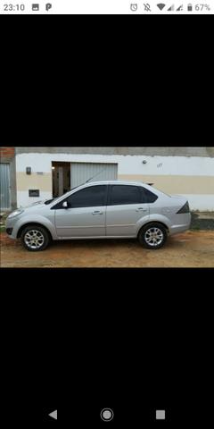 Fiesta Sedan 1.6 excelente estado - Foto 6