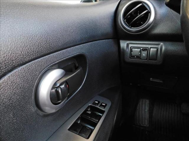 Nissan Livina 1.8 sl 16v - Foto 14