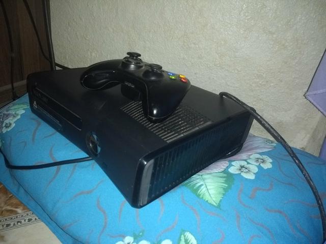Vendo Xbox 360 - Foto 2