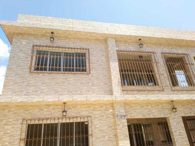 Aluga-se casa 1° andar, pronta para morar, ótima localização
