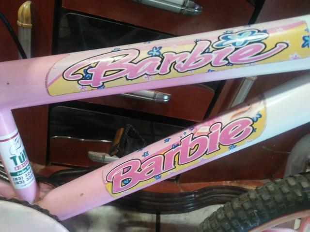 Bicicleta da barbie 150,00 - Foto 3