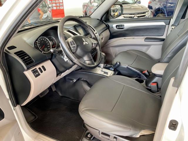 MITSUBISHI PAJERO 3.2 HPE 4X4 7 LUGARES 16V TURBO INTERCOOLER DIESEL 4P AUTOMA. - Foto 7