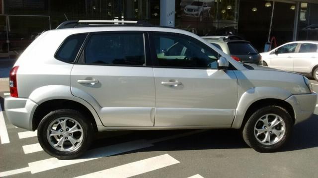 HYUNDAI TUCSON GLS 4X2 2.0 16V AT Prata 2016/2017 - Foto 7