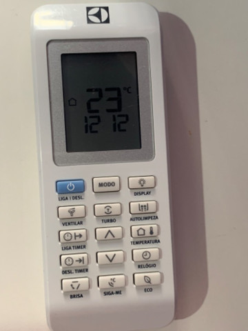 Ar acondicionado Electrolux 12.000 BTU quente/ frio - Foto 5
