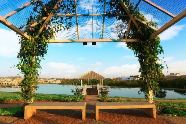 Lote condomínio florais dos lagos