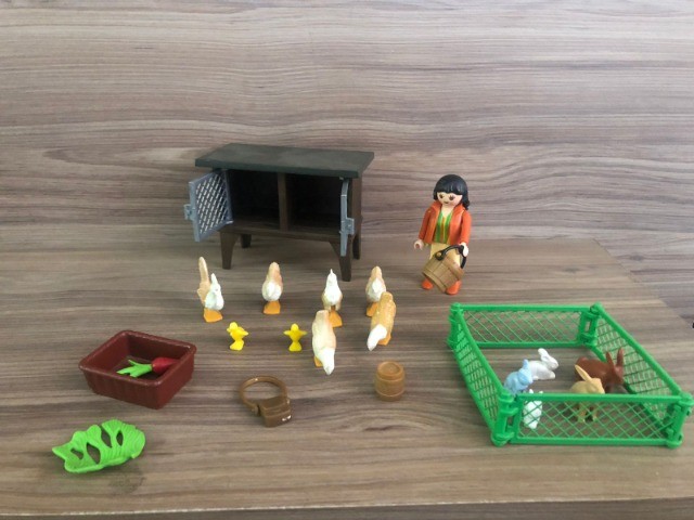 playmobil com galinhas e coelhos - raridade - Foto 3