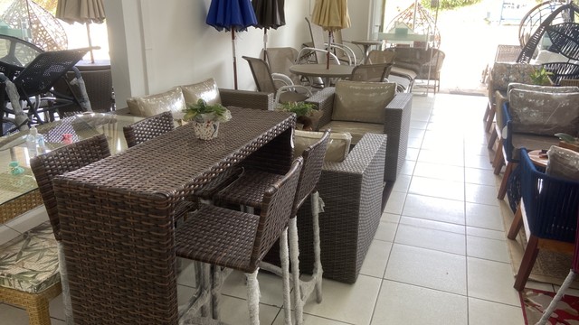 Banquetas estrutura alumínio revestimento fibra sintética 