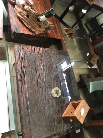Mesa de centro de madeira