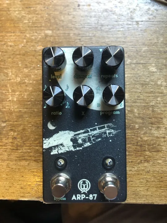 Walrus ARP - 187 Delay com caixa
