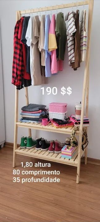 CLOSETS, Araras e Cabideiros de madeira 