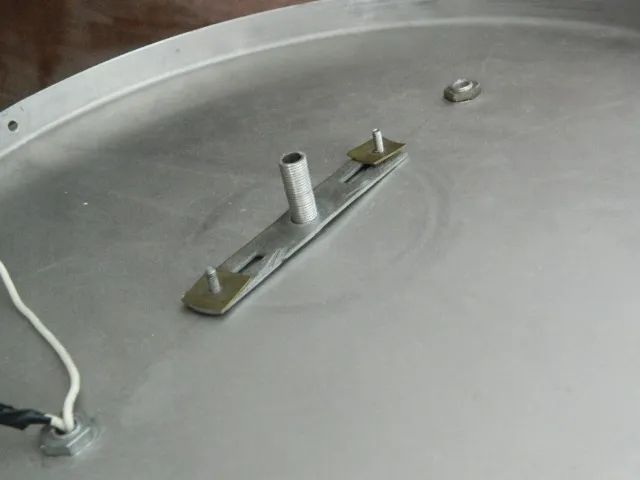 Luminária de vidro formato disco - Foto 4