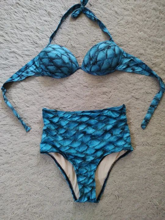 Vendo biquíne de Lycra.