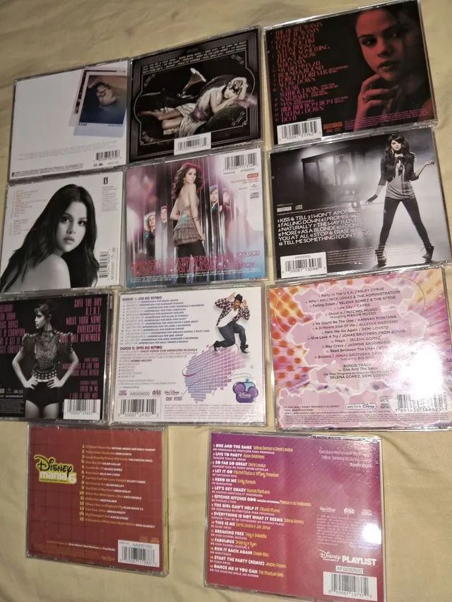 Lote Coleção Selena Gomez com 11 CDs - Foto 2