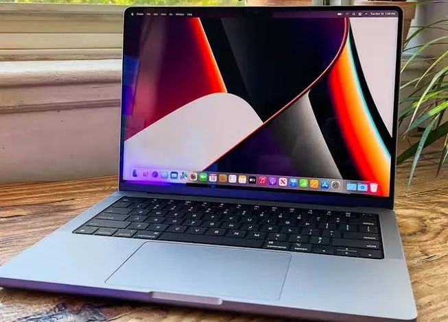 MacBook Pro M1 Pro 16pol 16GB/512 SSD 