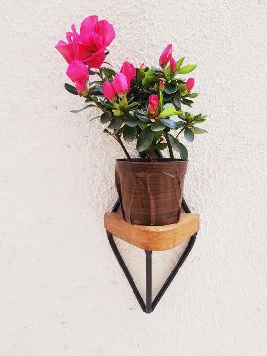 Suporte para vaso de planta em ferro e madeira - Foto 5