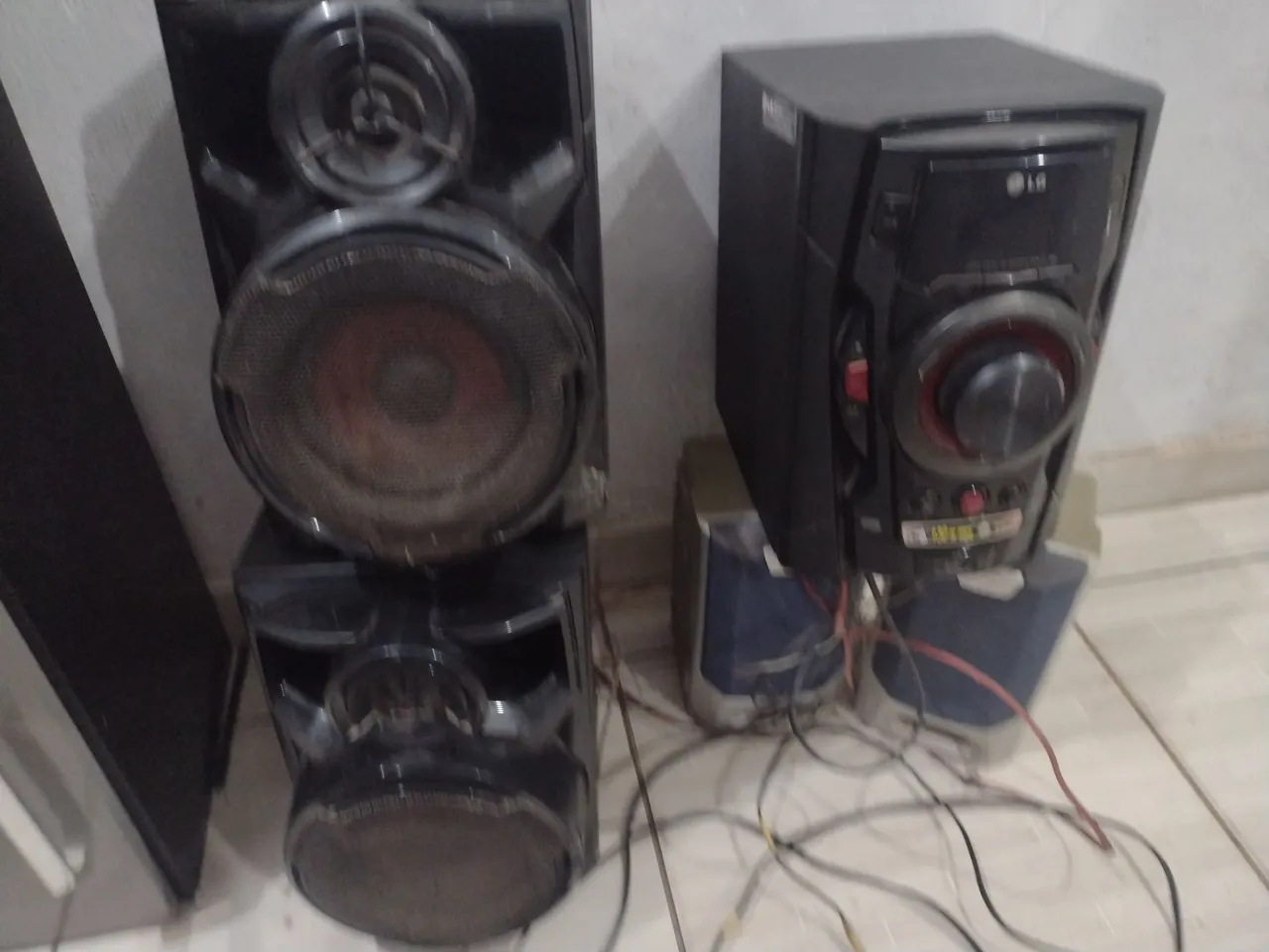 Vendo som LG