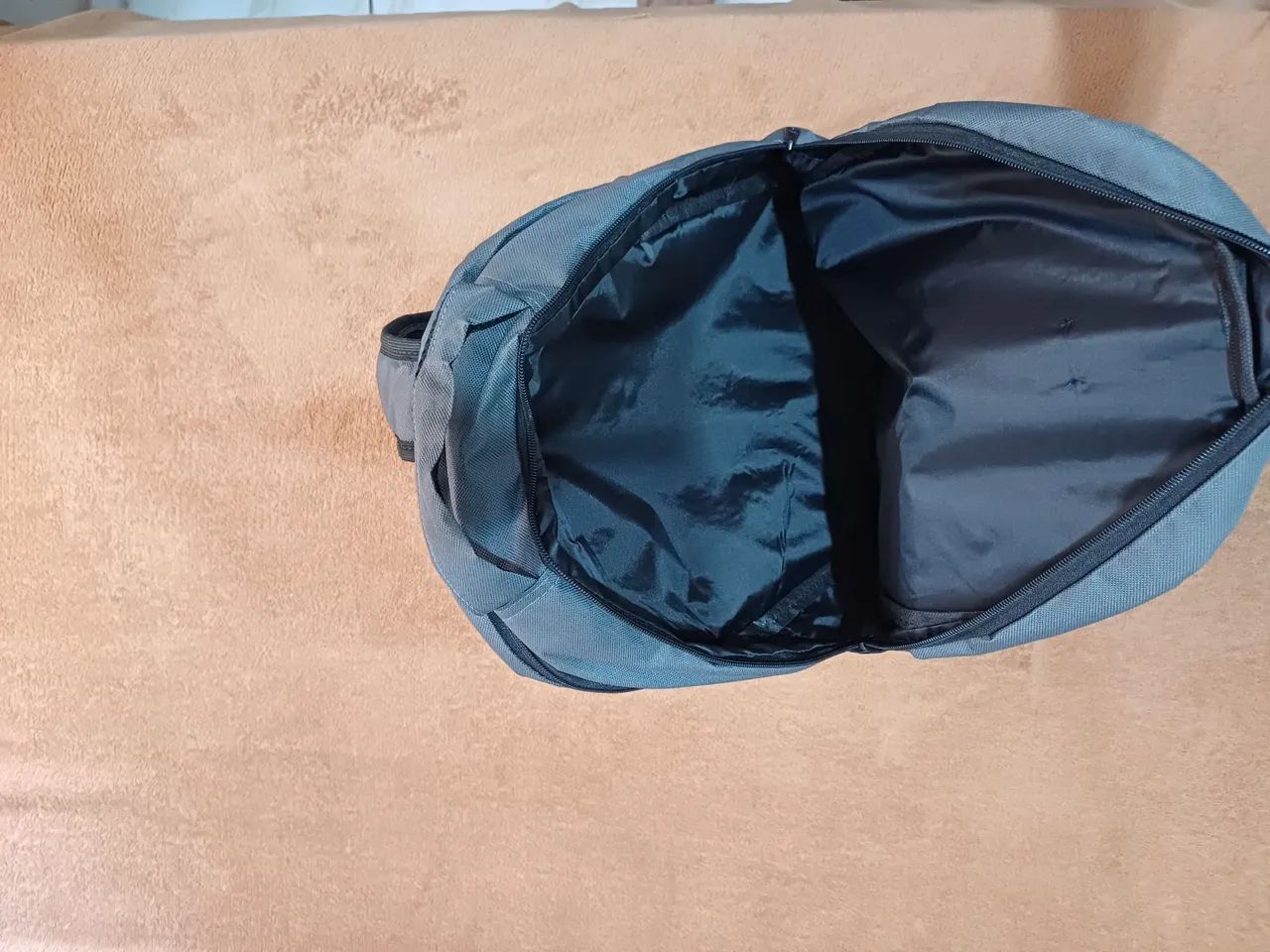 Mochila Cinza - Nova - Foto 3