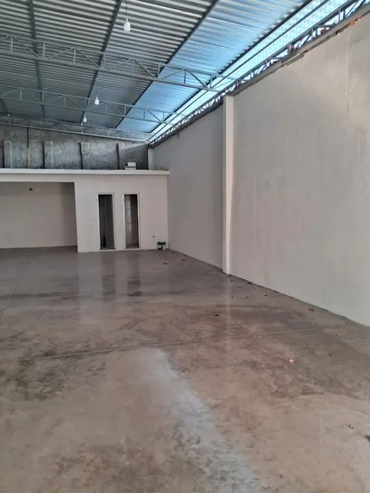 Aluga-se Galpão 200 m²Japim Próx. Distrito Industrial! - Foto 4