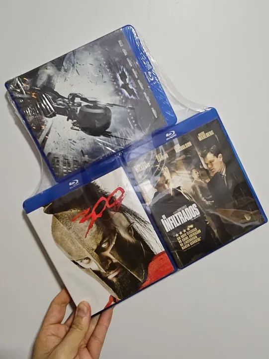 3 Filmes Blu-ray - Batman - 300 - Os Infiltrados - Foto 2