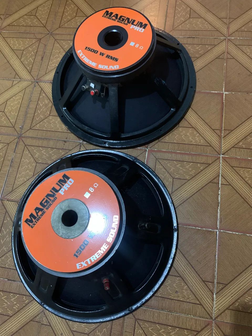 Vendo par de auto falantes 18 polegadas - Foto 3