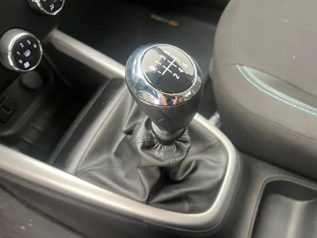 Chevrolet Onix Hatch LT 1.4 8V Flex Mec. 4P 2019 - Foto 5