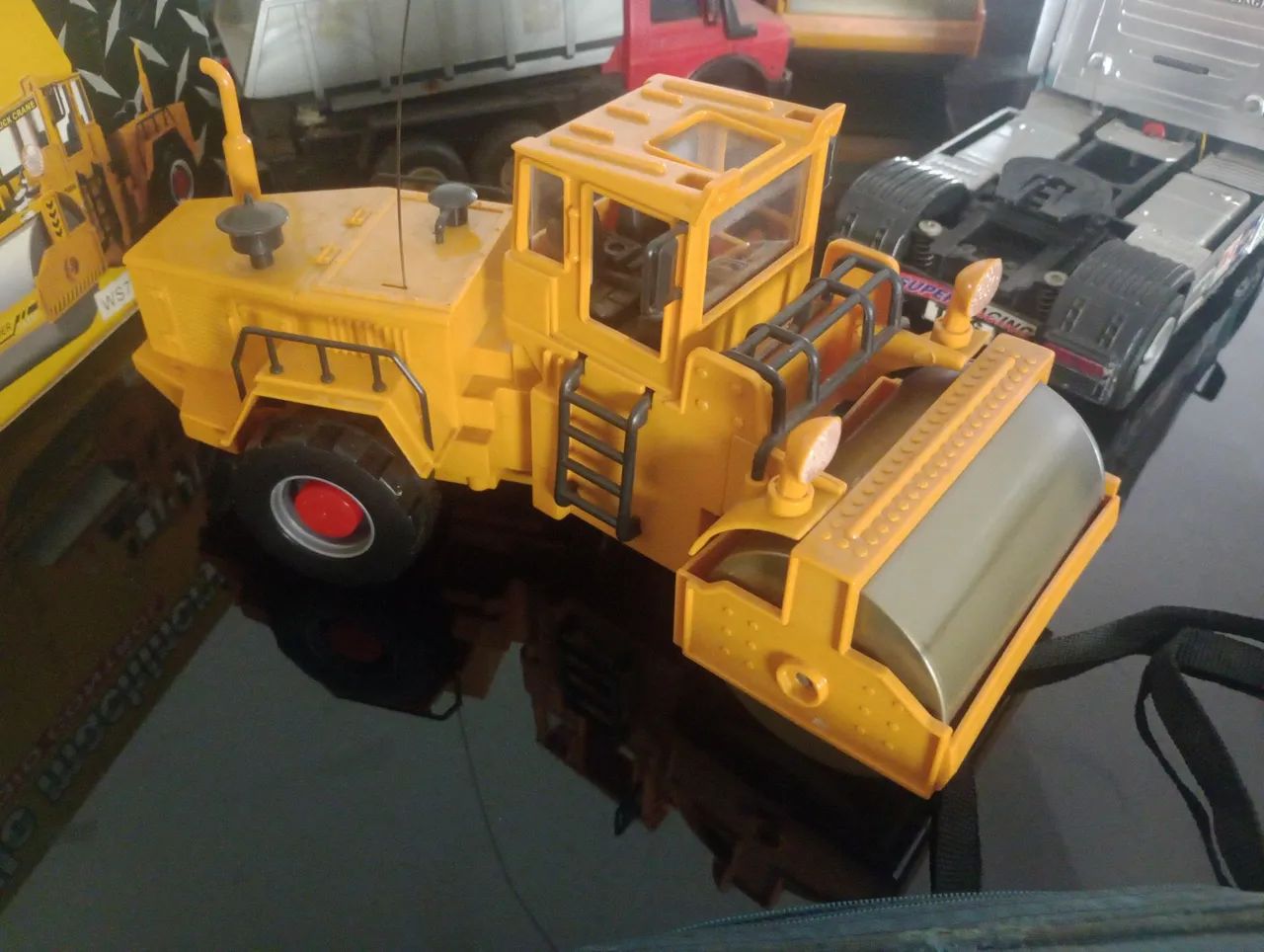 Trator rolo compactador antigo controle