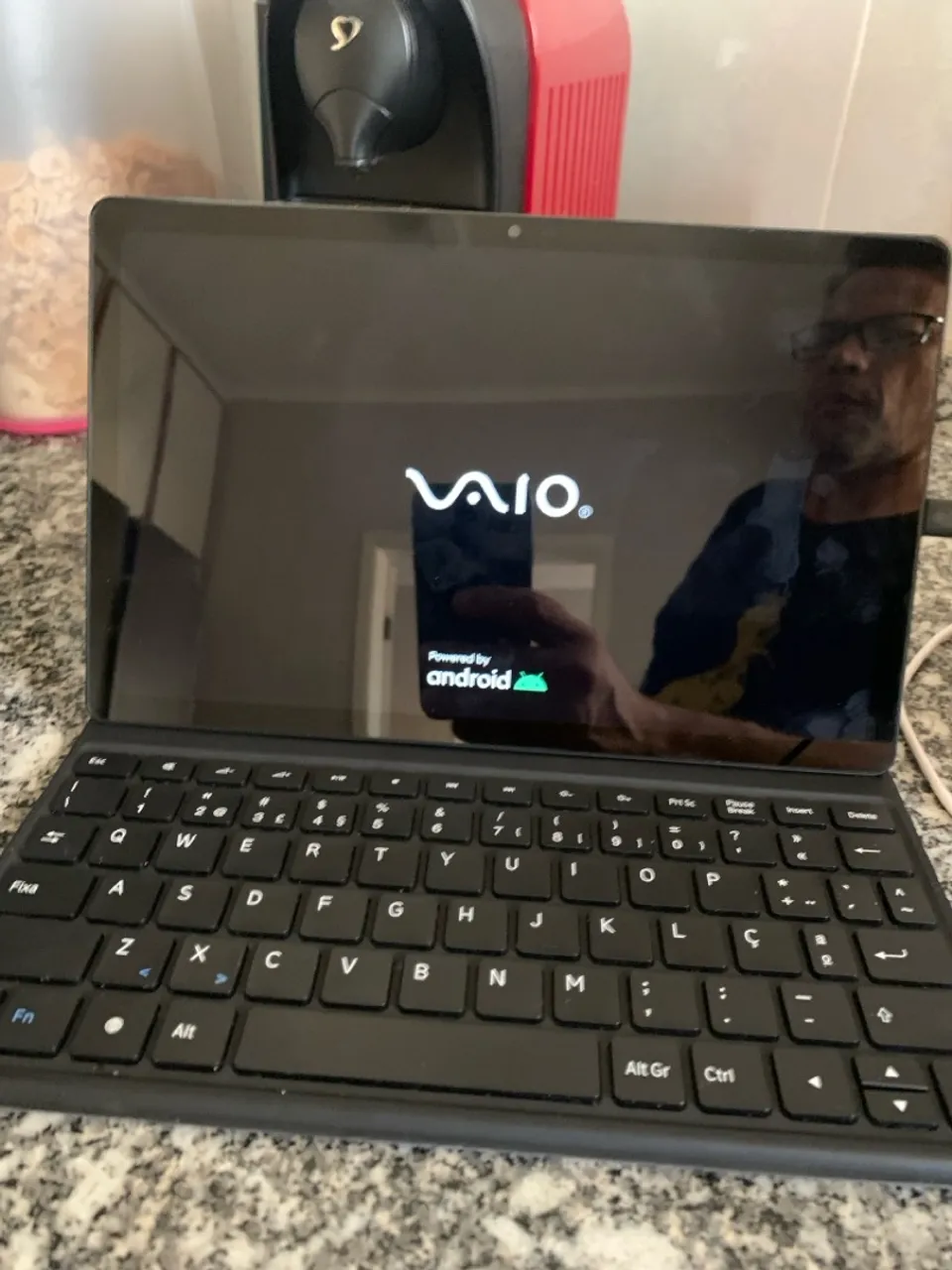Waio Sony LT10