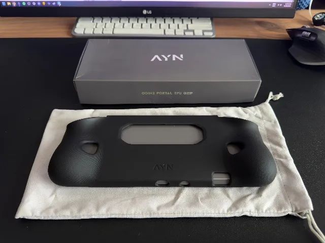 AYN Odin 2 Portal Max 16GB 1TB console portátil com acessórios