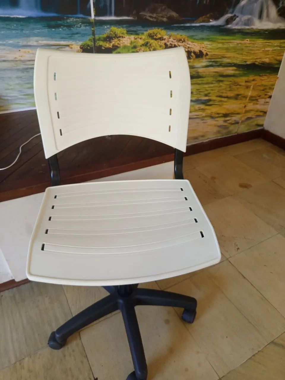 Cadeira de Escritório Branca - Foto 2