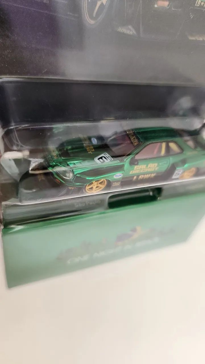 Mini GT 1017 Nissan Skyline R34 LBWK One Night in Brazil Salão