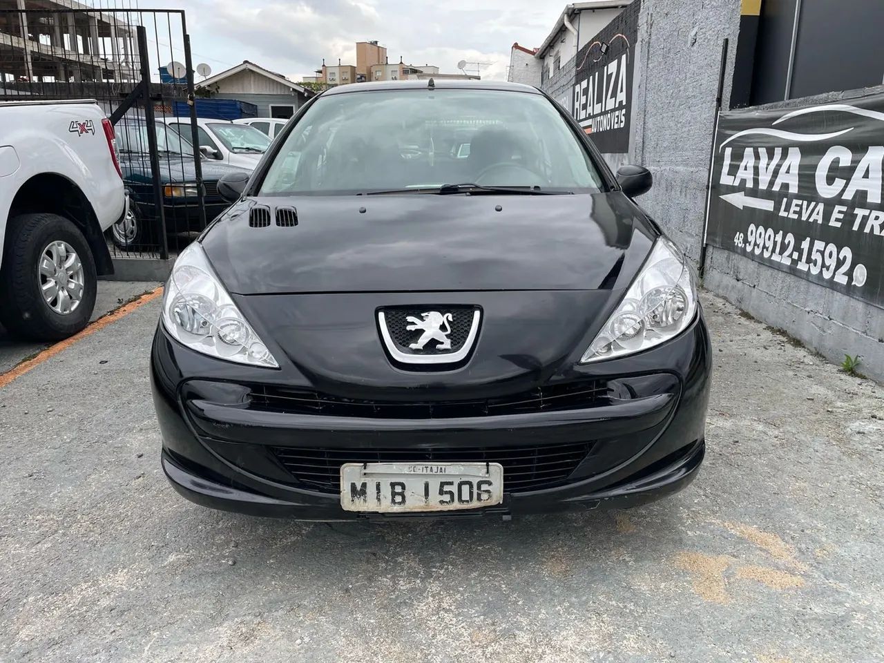 Peugeot 207 207 XR 1.4 Flex 8V 3p 2011