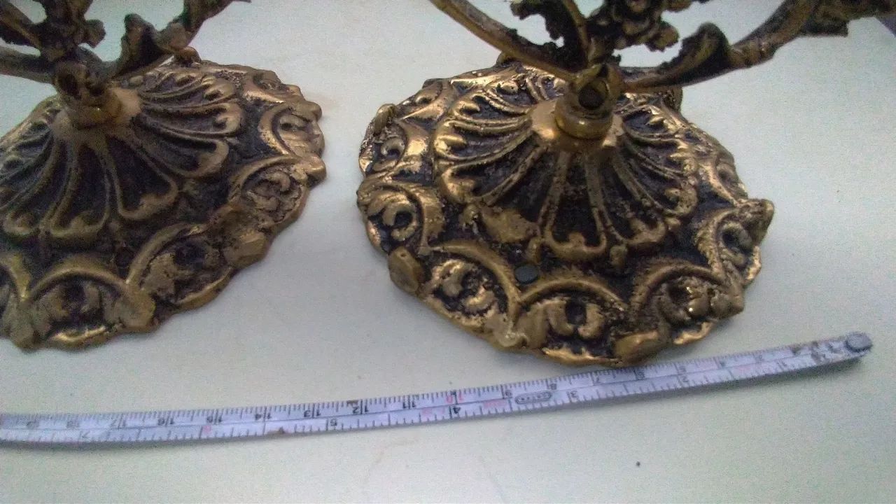 Base  arandelas  metal fundido antigas 