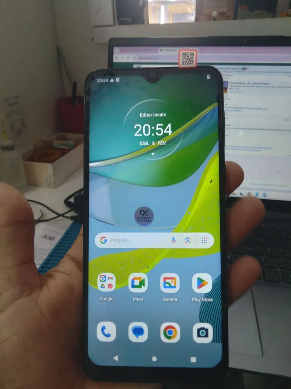 Vende-se MOTO E13 novo