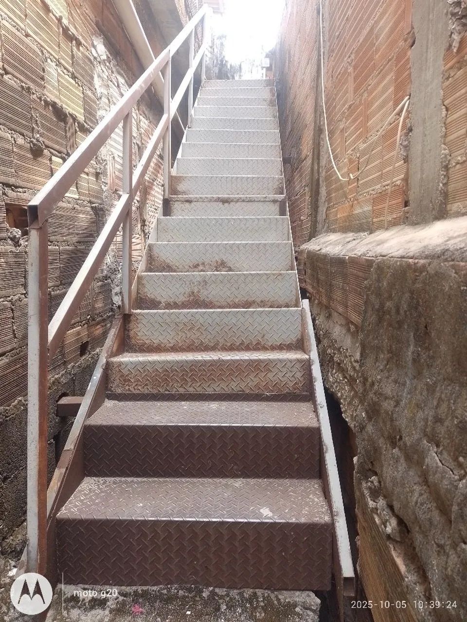 Durable iron ladder64290862158594120