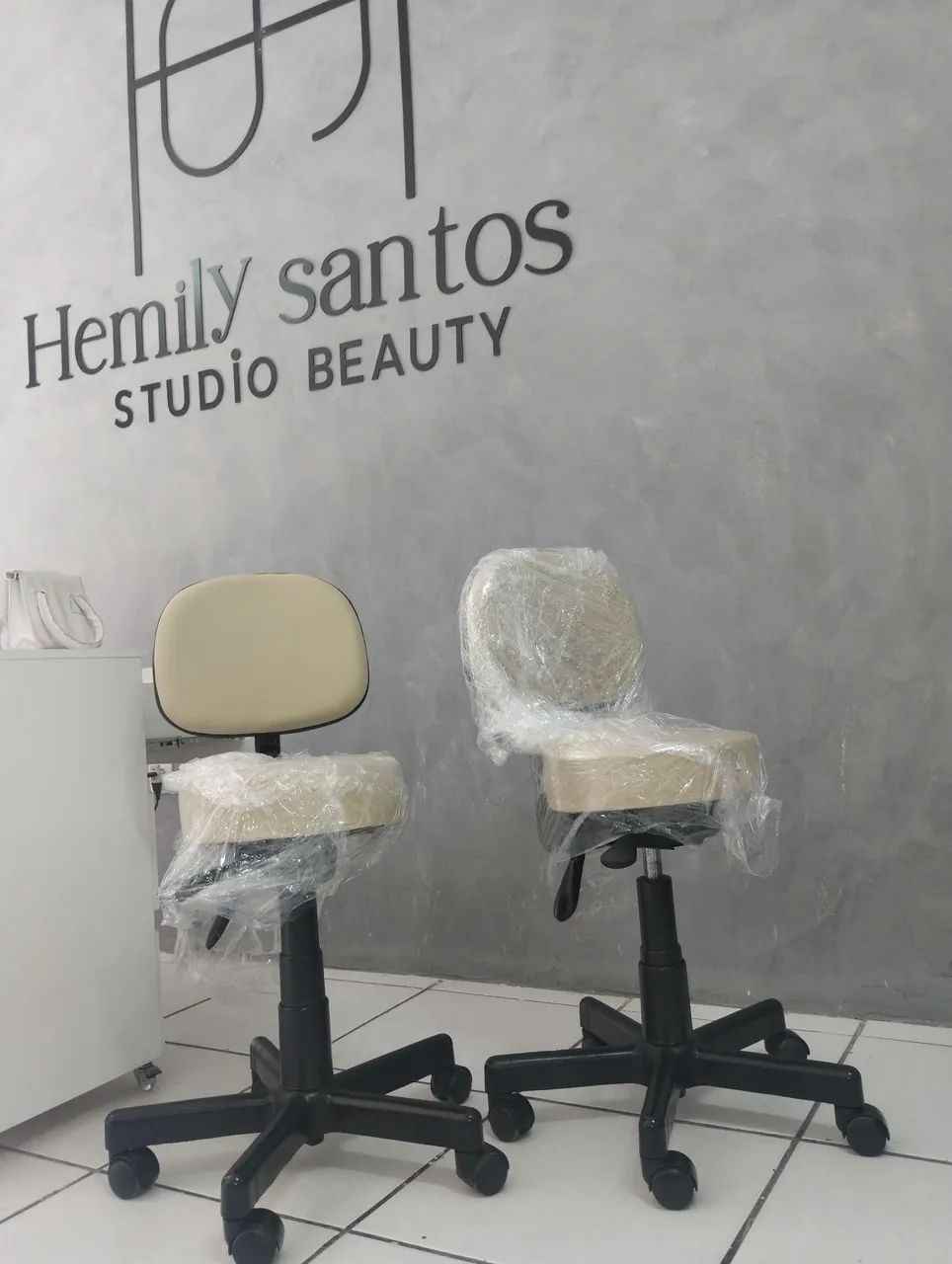 Cadeiras mocho giratórias novas e usadas - Foto 5