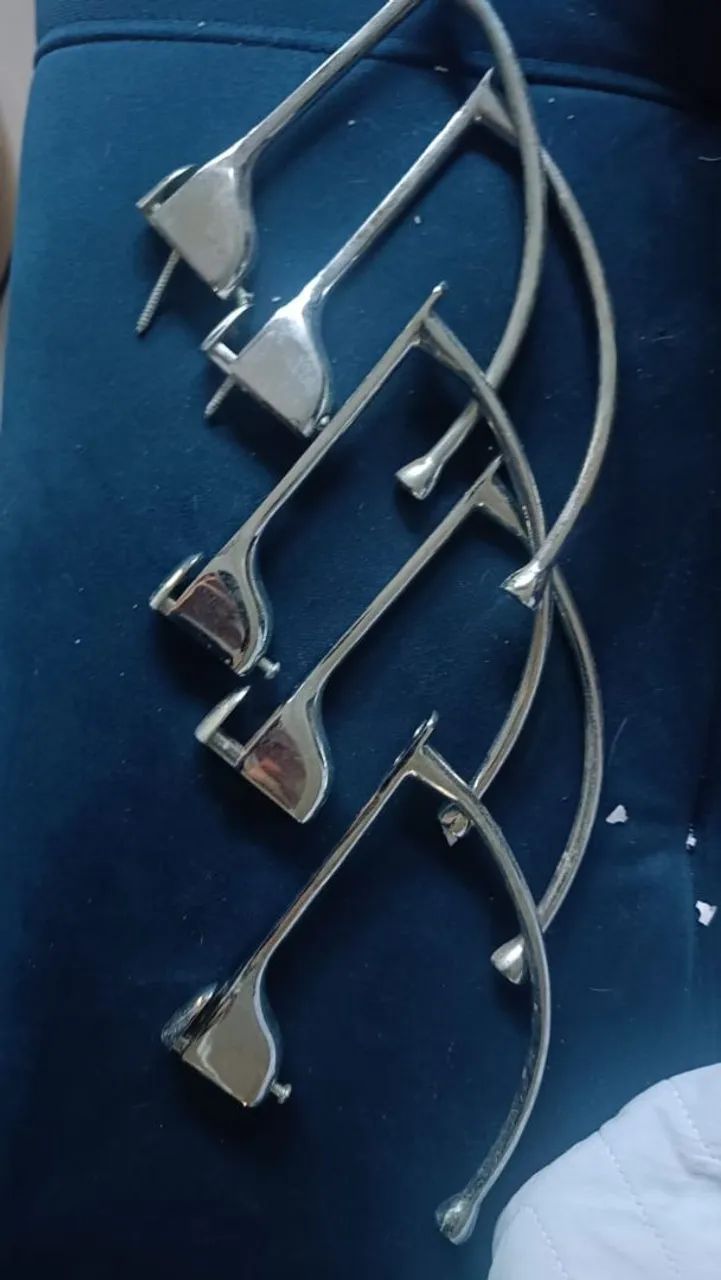 Glass Edge Table65060624040193121