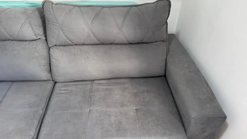Sofá Cinza 2 Lugares Reclinável - Espaçoso e em ótimo estado!
