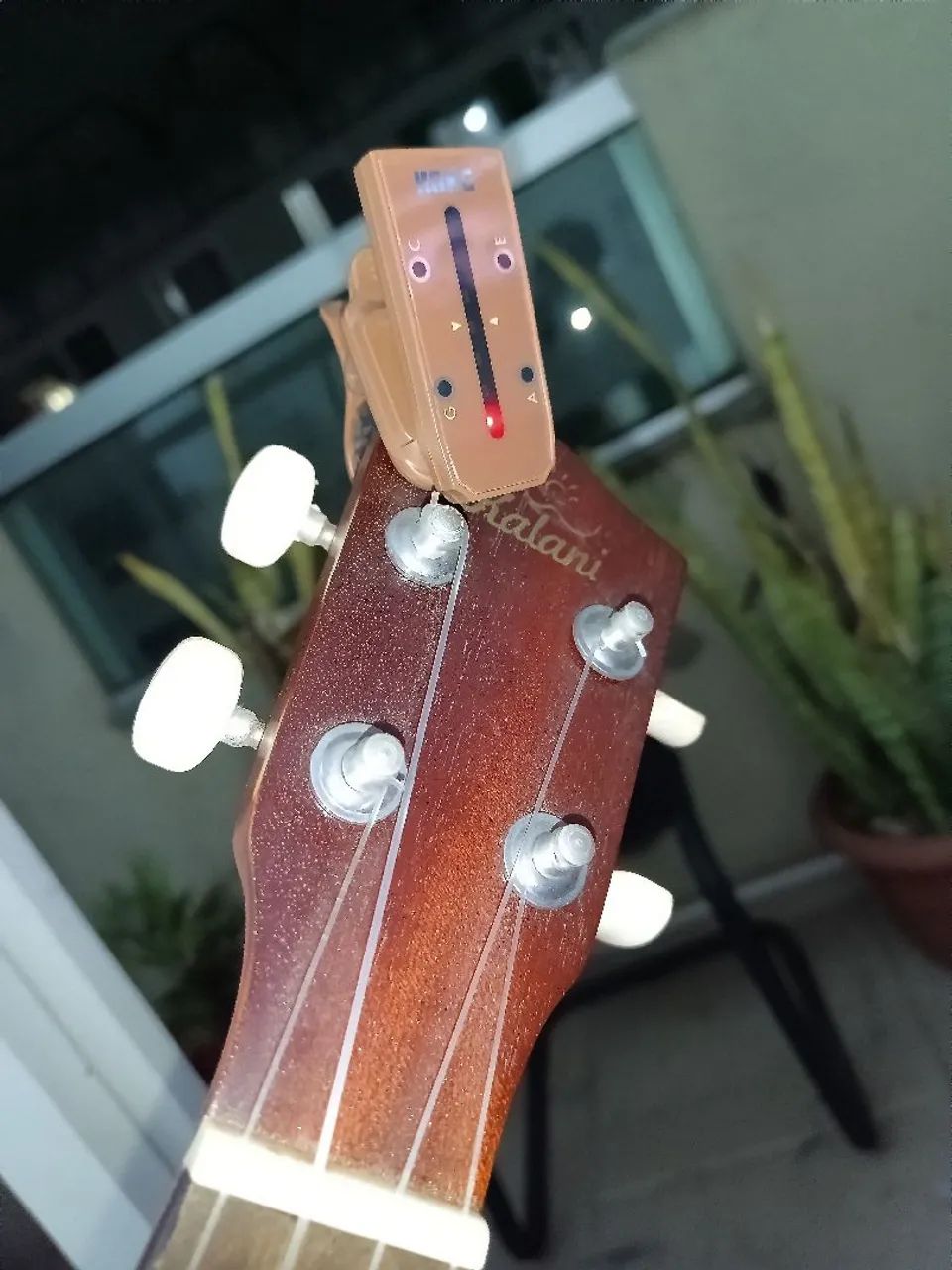 Ukulele elétrico com Afinador - Foto 3