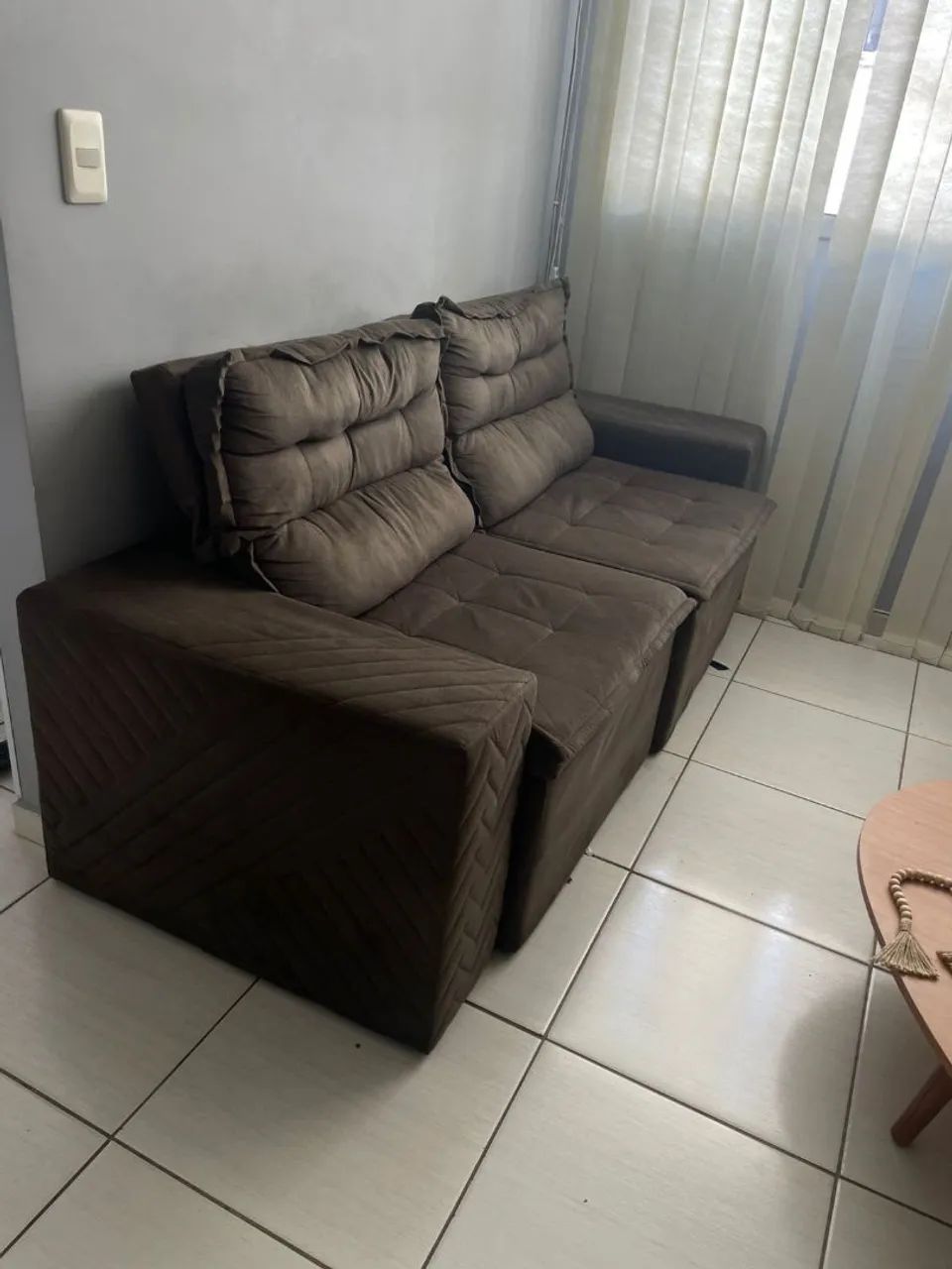 Sofá retrátil semi novo - Foto 2