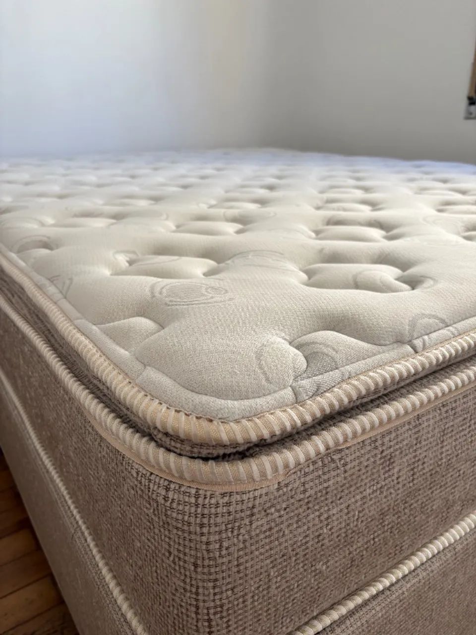 Cama Box Queen e Colchão Flex Ávila Max Pillow Premium (EXCELENTE ESTADO) - Foto 2