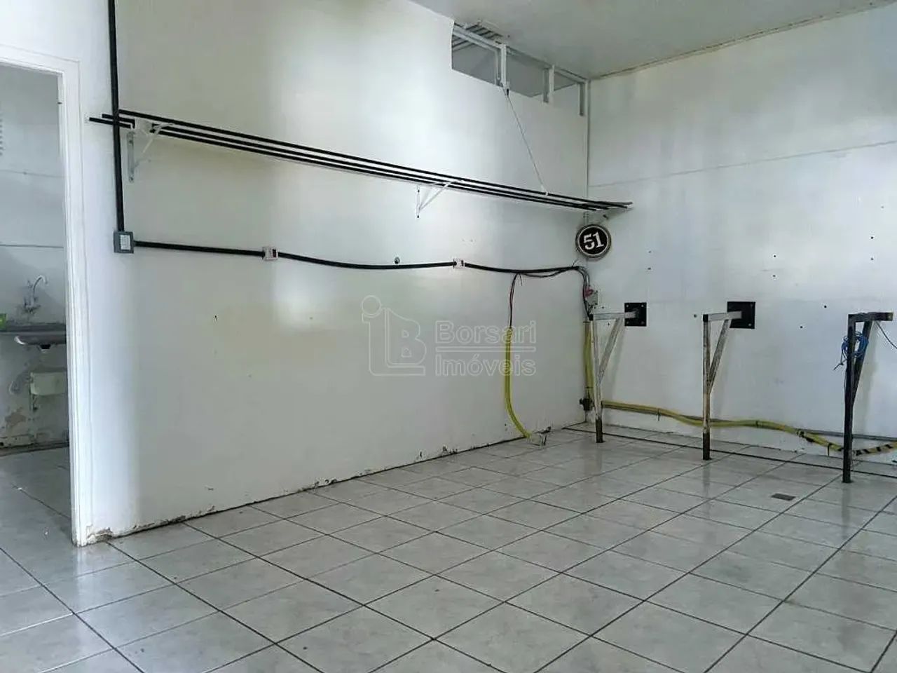 Locação de Comercial / Salão na cidade de Araraquara - Foto 5