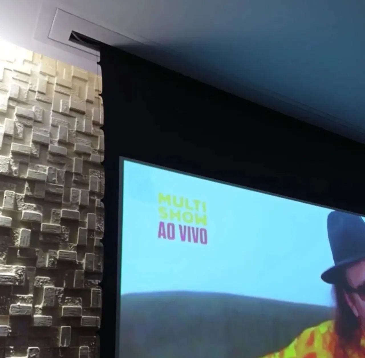 Tela Retrátil Elétrica Tensionada C/moldura P/gesso sem controle  - Foto 2